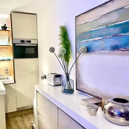 Schoene Mit Terrasse Nahe Duesseldorf Appartement *